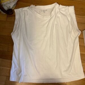 Cotton box tee w pleated shoulders